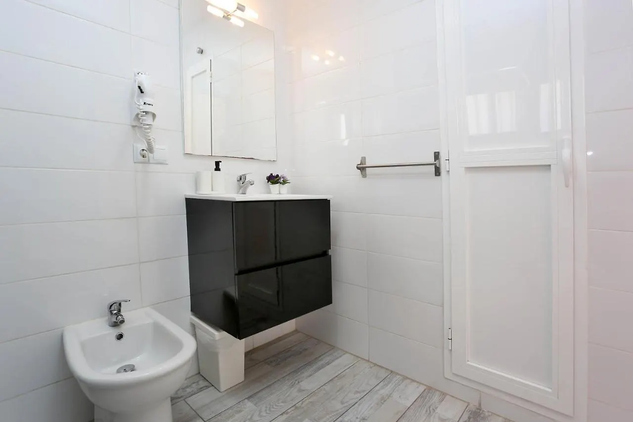 Agaete Parque: Apartamento Vista Piscina Playa del Ingles  Apartment Playa del Ingles (Gran Canaria)
