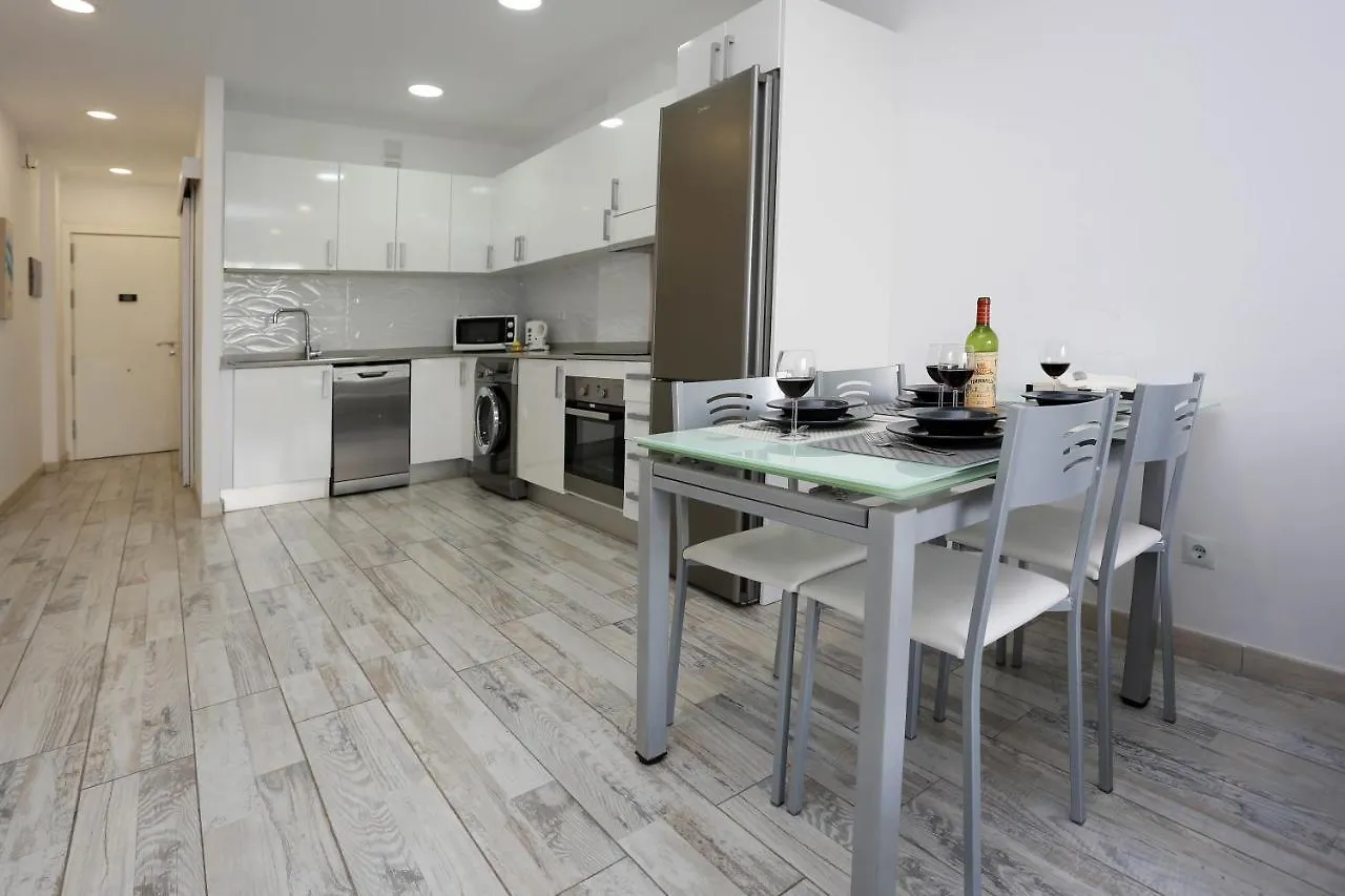 Agaete Parque: Apartamento Vista Piscina Playa del Ingles