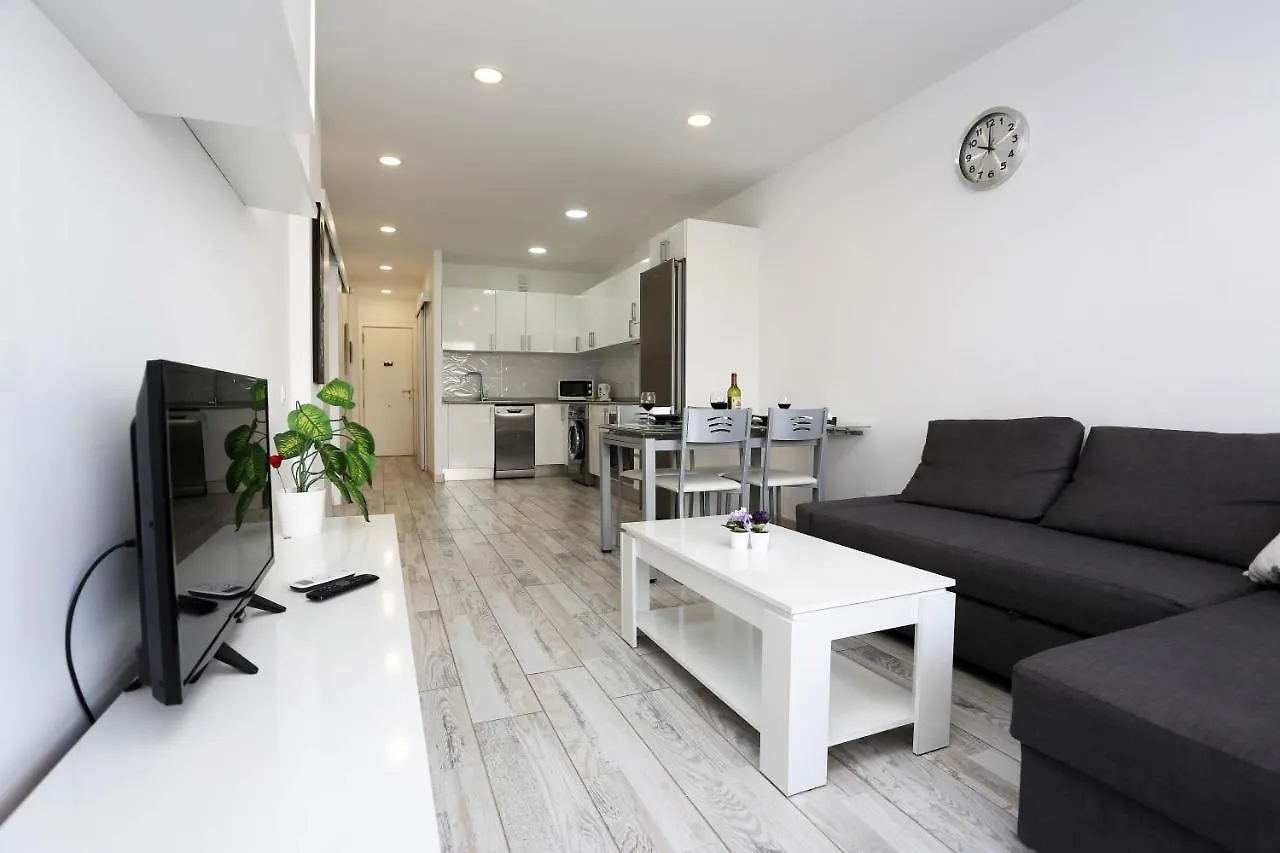 Agaete Parque: Apartamento Vista Piscina Playa del Ingles
